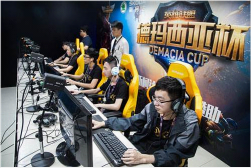 的进攻更加 的进攻更加