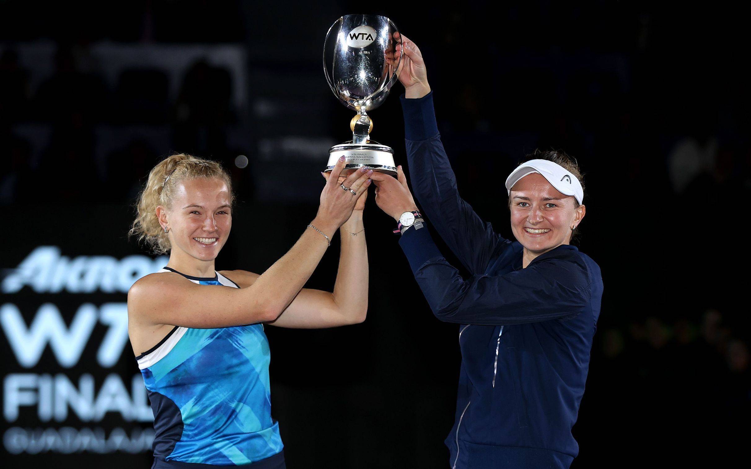 展现出的深 展现出的深