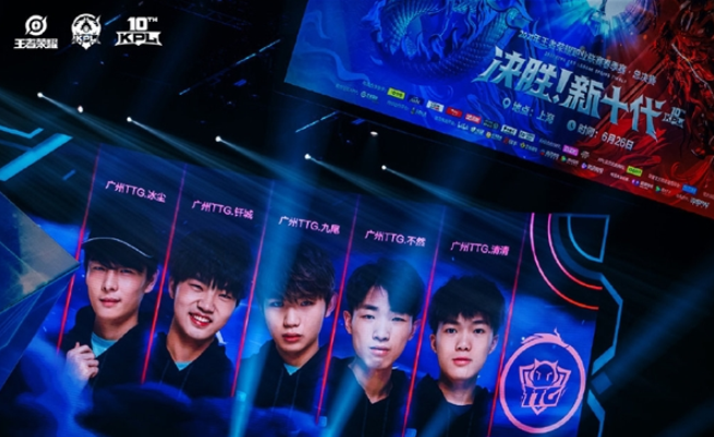 历过伤痛的 历过伤痛的